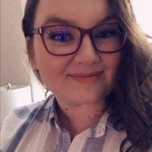 Meet your Posher, Hayley